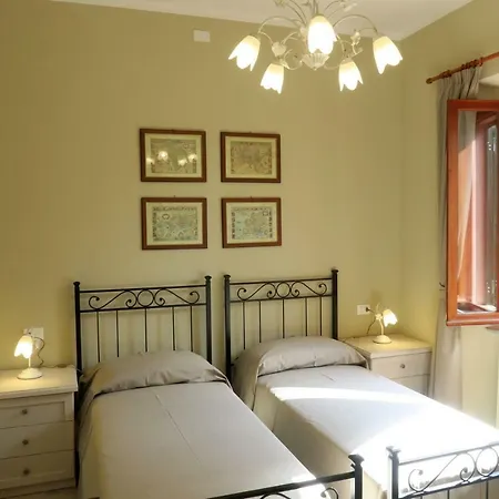 La Casa Di Tonina Апартаменты Портоферрайо